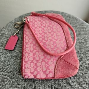 COPY - Coach vintage pink wristlet
